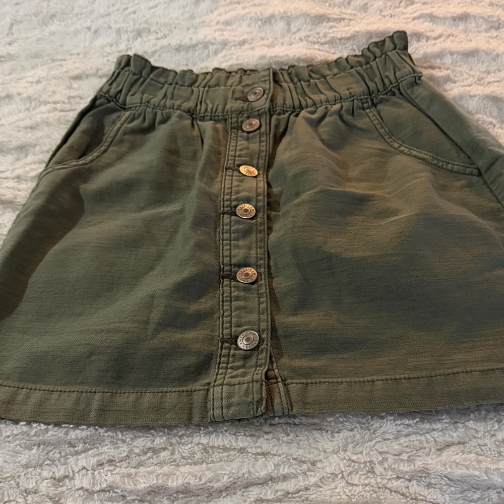 American Eagle Outfitters Olive Button-Front Skirt